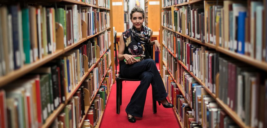 05bilingual1-superjumbo